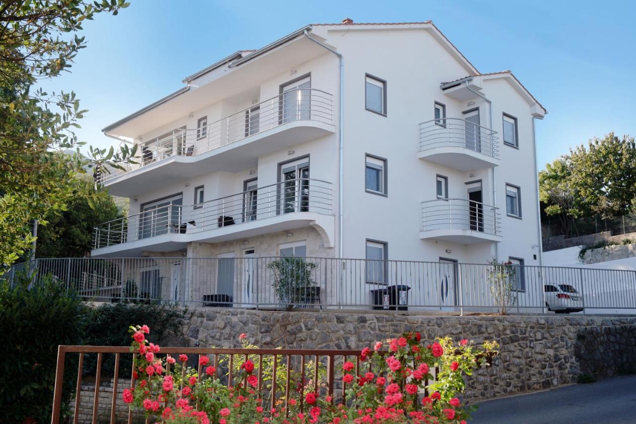 Villa Dragi With Pool, Sauna, & Whirlpool 奥帕提亚 外观 照片
