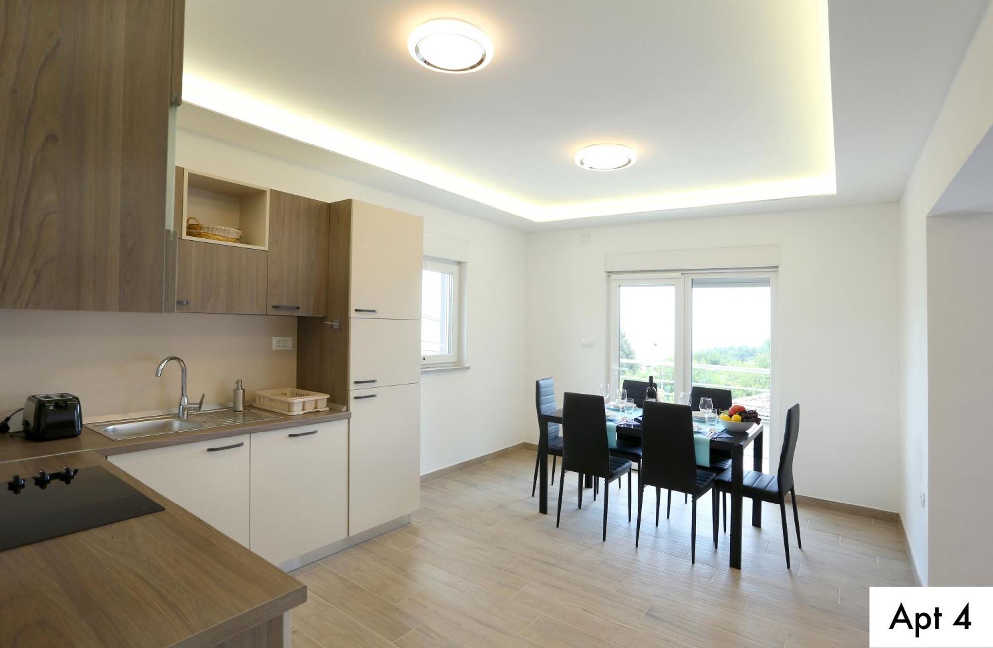 Villa Dragi With Pool, Sauna, & Whirlpool 奥帕提亚 客房 照片