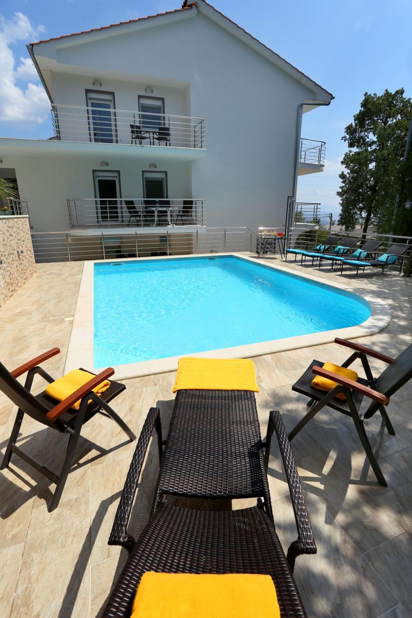 Villa Dragi With Pool, Sauna, & Whirlpool 奥帕提亚 客房 照片