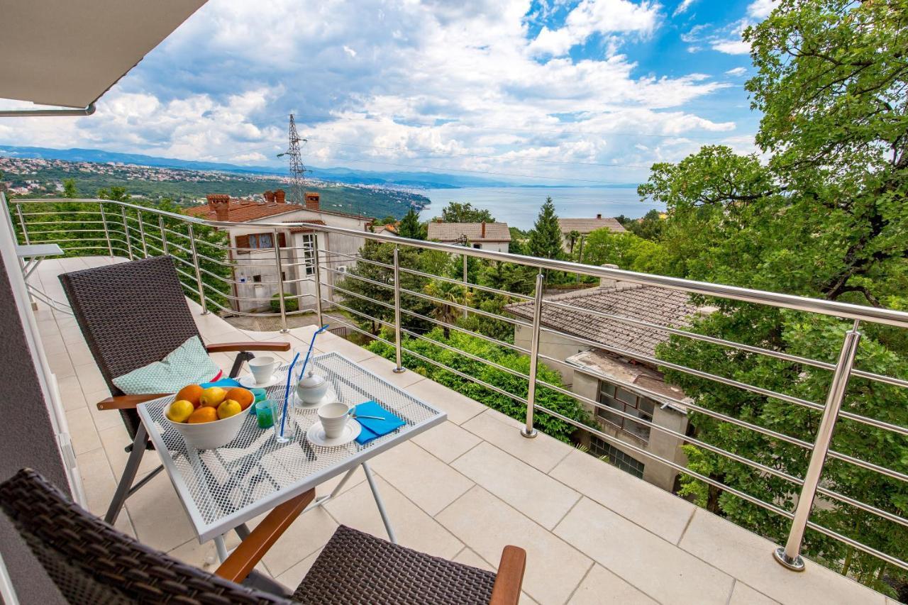 Villa Dragi With Pool, Sauna, & Whirlpool 奥帕提亚 外观 照片